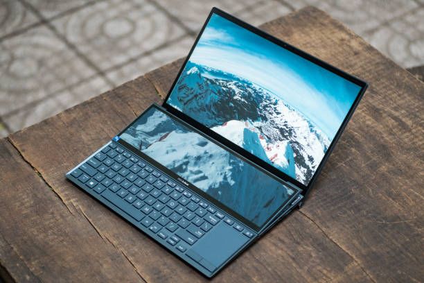 Meningkatkan Kinerja dengan Layar Laptop Dual Screen